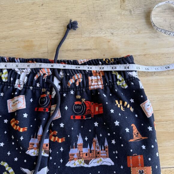Cakeworthy x Harry Potter Joggers Fleece Pants Graphic 9¾ Unisex Size Medium EUC - Picture 9 of 13